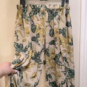 Grade & Gather - Free Flowing Side Slit Pants - Size L